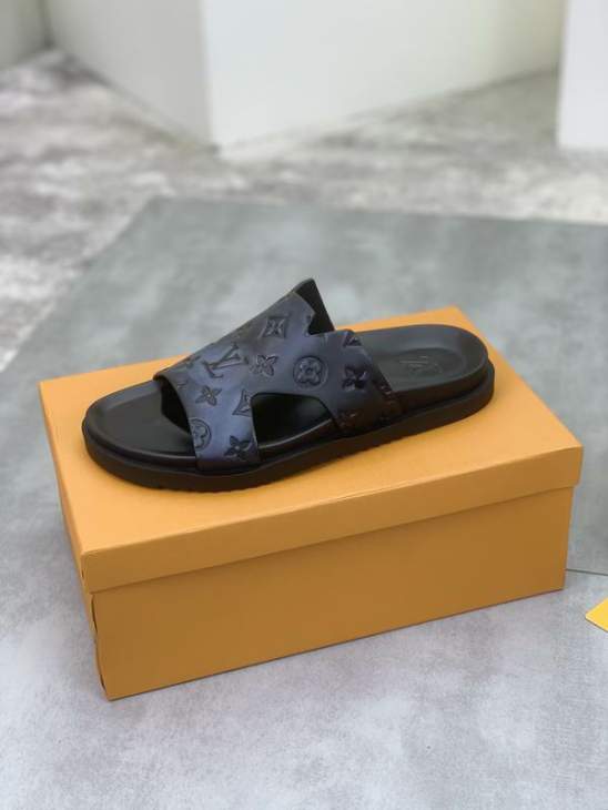 Picture of Louis Vuitton Slippers _SKULVsz38-46mnf04251338